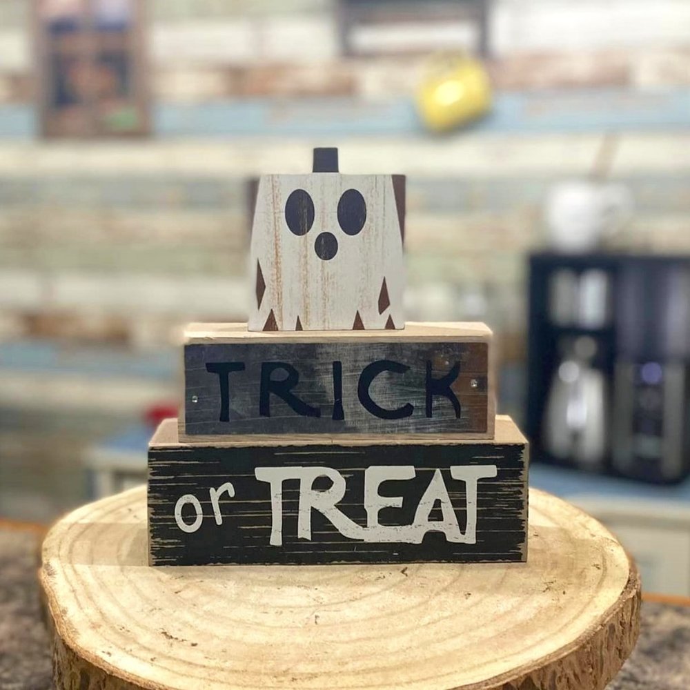 Halloween 2-pc Set "Tick or Treat" Wood Décor